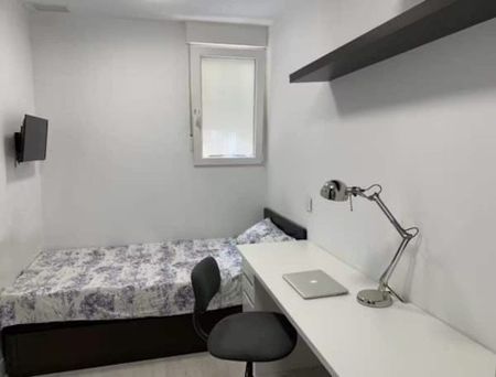 Calle de Benito Gutiérrez, Madrid, Community of Madrid 28008 - Foto 2