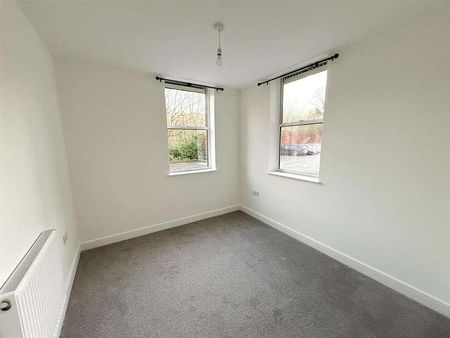 Heath Square, Haywards Heath - Photo 5