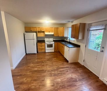 Centrally located – Campbell River - Photo 4