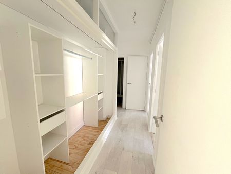 Charmant T3 de 73m² , en plein coeur de Chamalières avec balcon accès direct sur le marché. - Photo 4