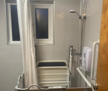 3 Bed House, adapted for limited mobility, Sandfields, Port Talbot ... - Photo 4