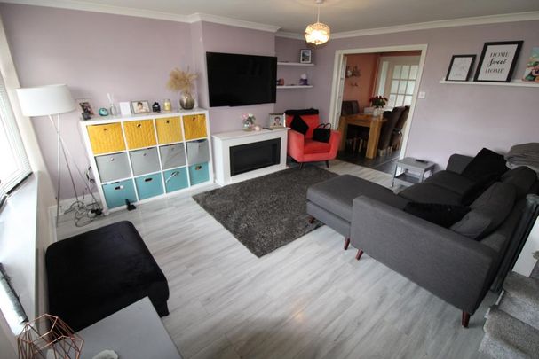 3 bedroom terraced house to rent - Photo 1