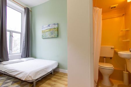 Flat 04 West Cromwell Road, Earls Court SW5 9QL - Photo 2