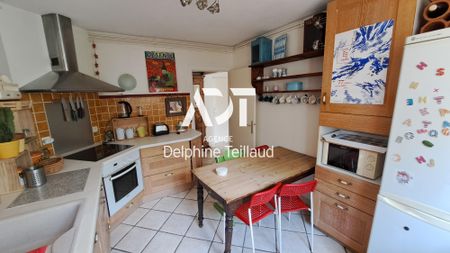 Location Appartement 4 pièces 84m² ST EGREVE 38120 - Photo 2