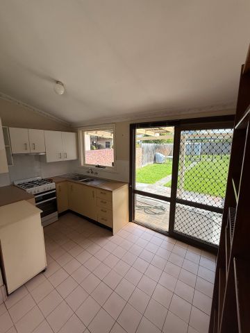 Easy living and a brilliant lifestyle right on your doorstep - Photo 5