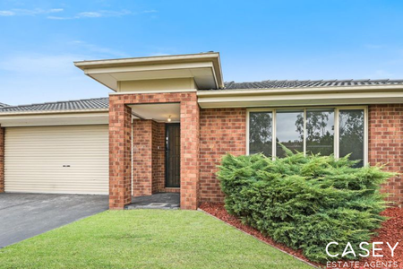 102 William Thwaites Boulevard, Cranbourne North - Photo 2