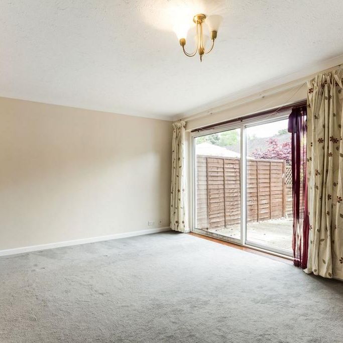 3 bedroom terraced house to rent - Photo 1