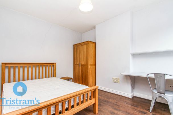 1 bed Mid Terraced House for Rent - Photo 1