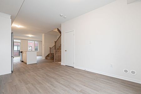 For Lease - 34 Origin Way, Vaughan, Ontario - Photo 5