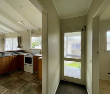 Three Bedroom Home - Photo 2