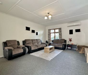 Stunning 4 Bedroom in Ebdentown - Photo 1