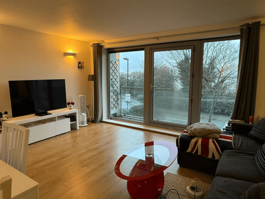 Merbury Close, London, SE28 - Photo 1