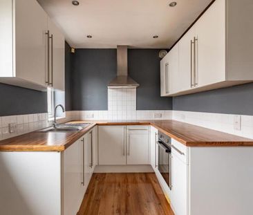 WOW a simply stunning and well presented two double bedroom apartme... - Photo 5