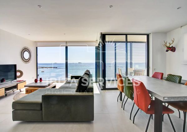 2.1 Aqua 2 Bedroom 2-bathroom apartment