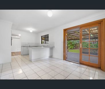 28 W G Hayden Drive, Collingwood Park, Qld 4301 - Photo 3