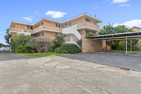 Riverside Living in Applecross school zones - Photo 5