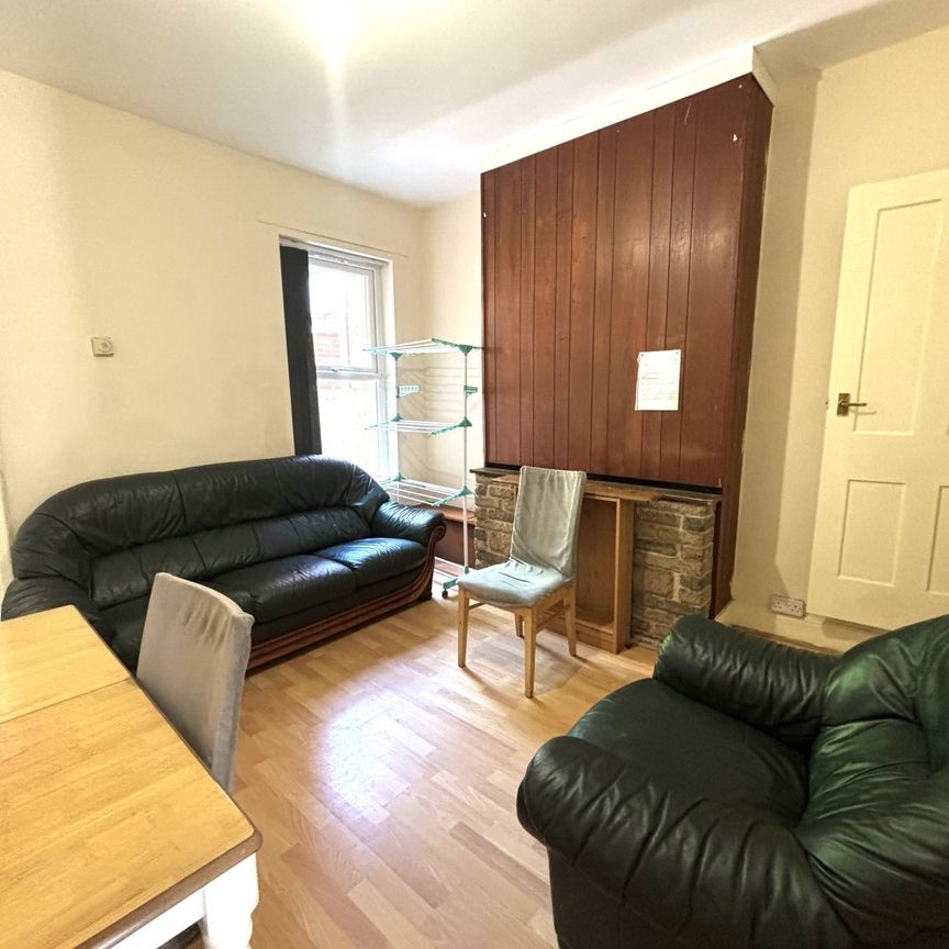 4 bedroom house to rent - Photo 1