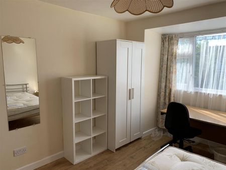 4 bedroom house to rent - Photo 2