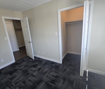 Beautiful Modern One Bedroom Available Now - Photo 5