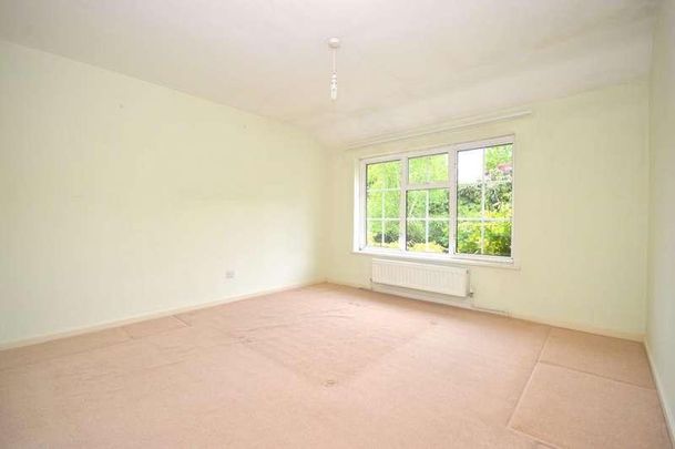 Parkway, Welwyn Garden City, AL8 - Photo 1