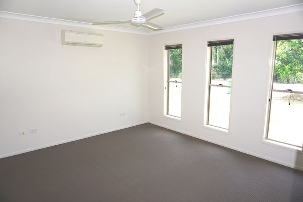 Spacious Family Home in Prime Location - 26 Duranbah Road, Blacks Beach - Photo 1