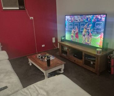 Frankston North - Photo 2