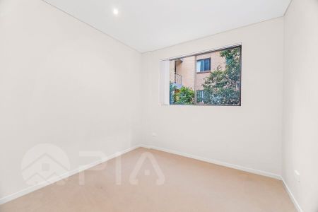 10/13-15 Kleins Road Northmead - Photo 2