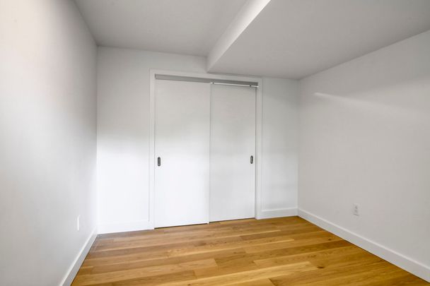 10 Rosemount Avenue - Photo 1