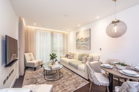 2 Bed Flat, Charles Clowes Walk, SW11 - Photo 2