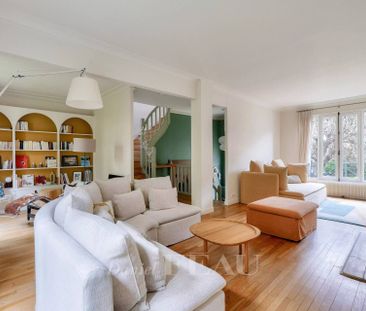 Location maison, Suresnes, 6 pièces, 171.81 m², ref 85391028 - Photo 6