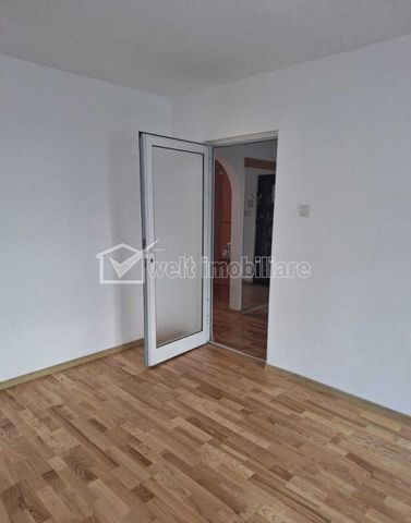 Apartament nemobilat cu 4 camere in Zorilor - Fotografie 4