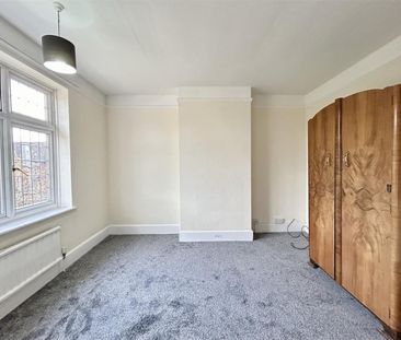 1 Bedroom Room To Let - Photo 1