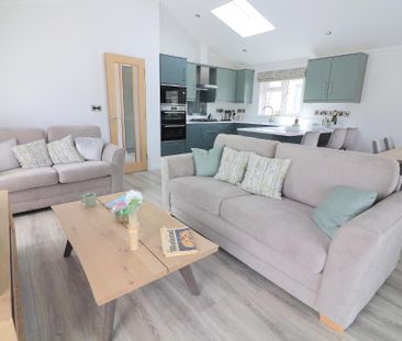 2 Bedroom Park Home To Rent - Photo 1