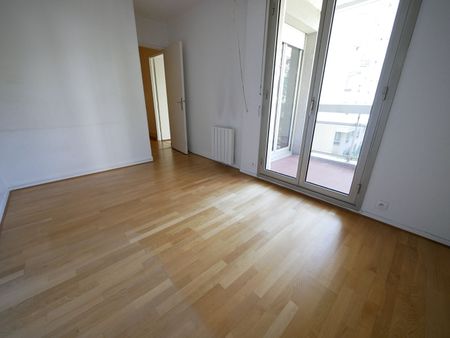 Location Appartement 5 pièces 105m² - Photo 4