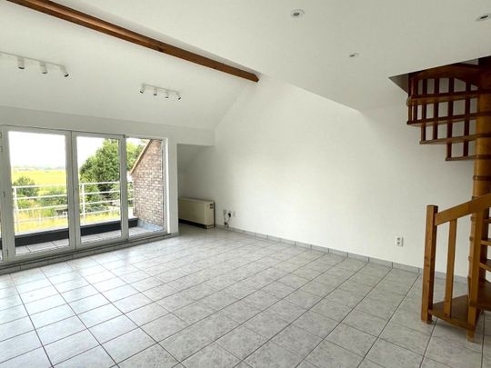 Ruim en lichtrijk duplex appartement met grote inpandige garage in Rotselaar - Photo 1