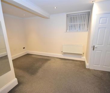 2 bedroom property to rent - Photo 1