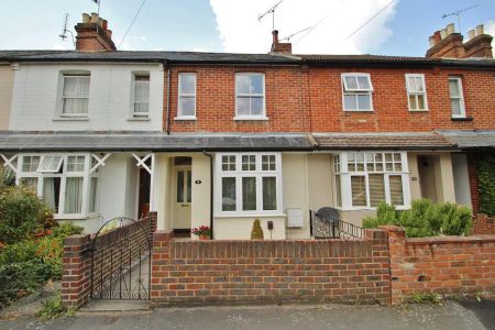 3 bedroom terraced house to rent - Photo 3