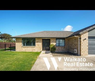 Spacious Family Living in Quiet Cul-de-Sac - Photo 3