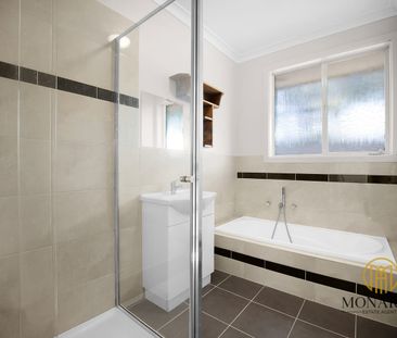 Comfortable Family Home in Woodville Park - Photo 6