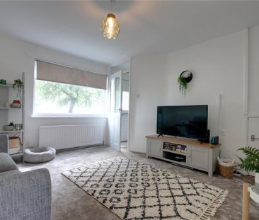 2 bedroom semi-detached house to rent - Photo 4