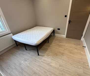 Room in a Shared House, Gloucester Road, E17 - Photo 1