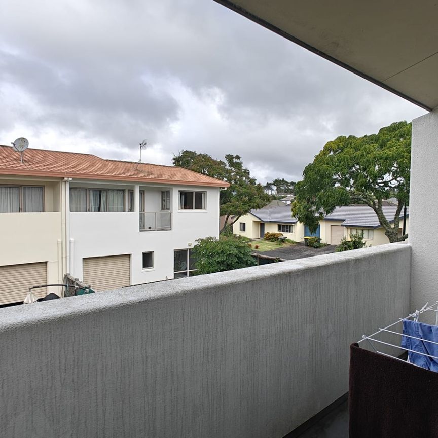 Property Management3 Butia Avenue, Henderson - Townhouse for Rent - Photo 1