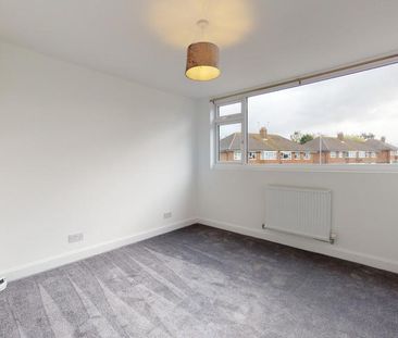 2 bedroom semi-detached house to rent - Photo 4