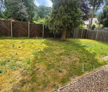 1 bedroom room to rent Large Ensuite Room - Wardown Crescent - Furn... - Photo 5