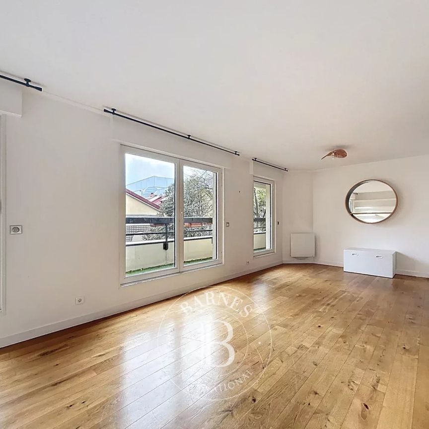 Appartement • Silly-Gallieni - Photo 1