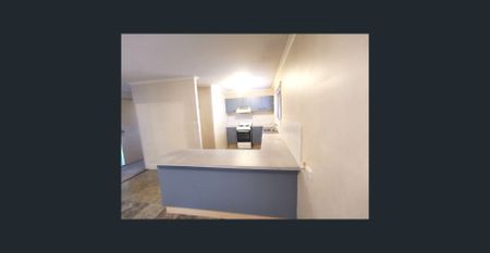 Lovely Low-set Home, Quiet Street - Photo 3