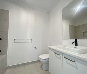 Park Fronted Poise! - Photo 6