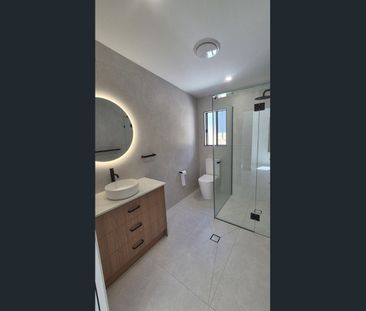 Spacious & Modern 2-Bedroom Granny Flat in Prime Nerang Location - Photo 5