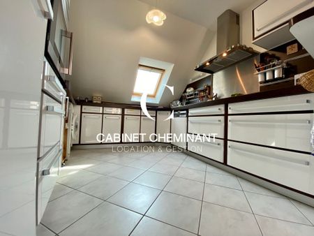 Location Appartement 4 pièces 93m² - Photo 5