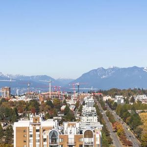 January 1 FURNISHED Cambie Gardens 1 Bedroom Unit - Photo 2